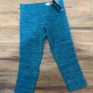 Under Armour crop threadborne leggings